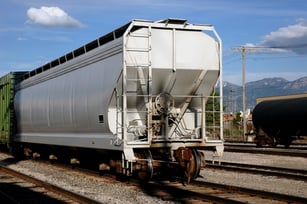 Three tips for preventing accidents on rail hopper cars.